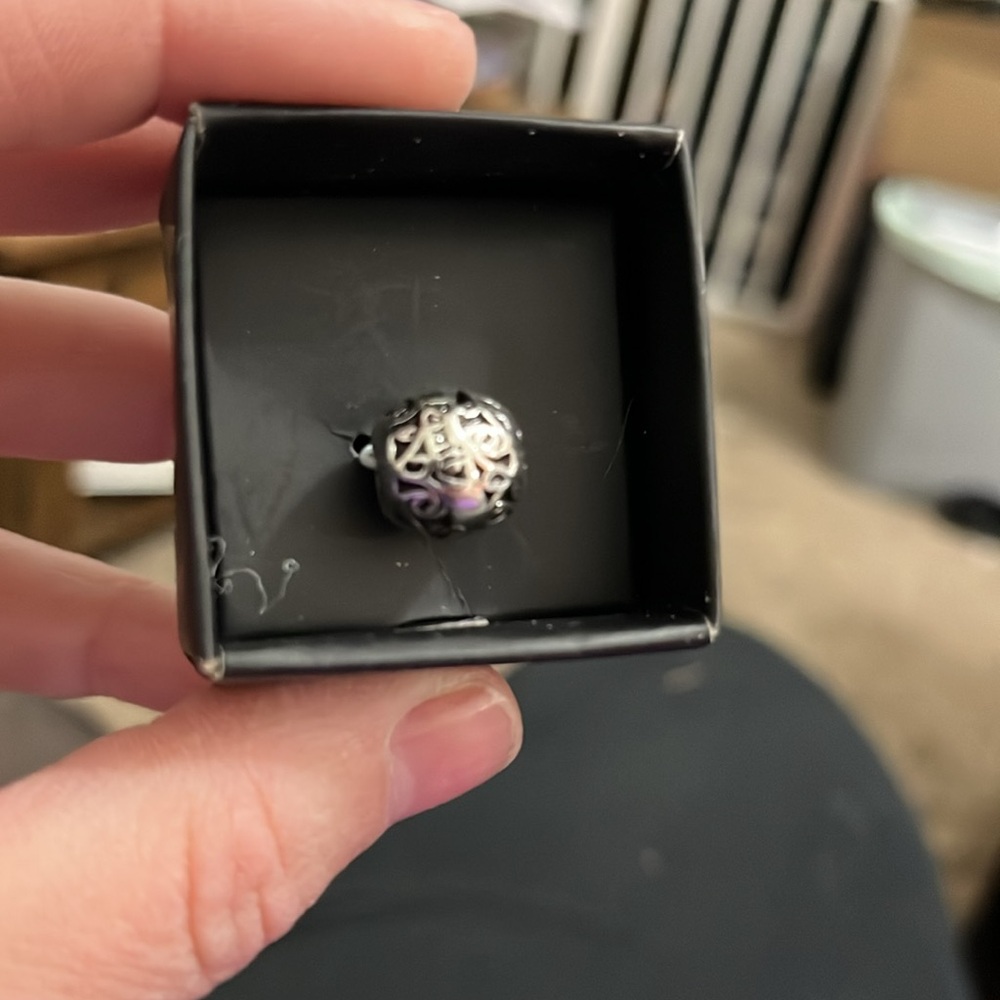 New, Never Been Worn, Family Roots, Charm for a Charm Bracelet, Silver, Avon